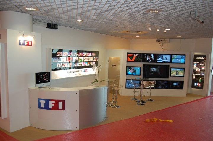 Location écran stand